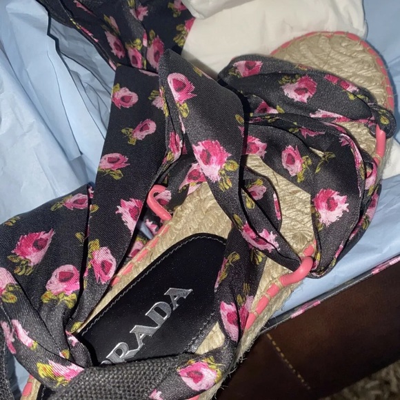 Prada sandals - Picture 5 of 6